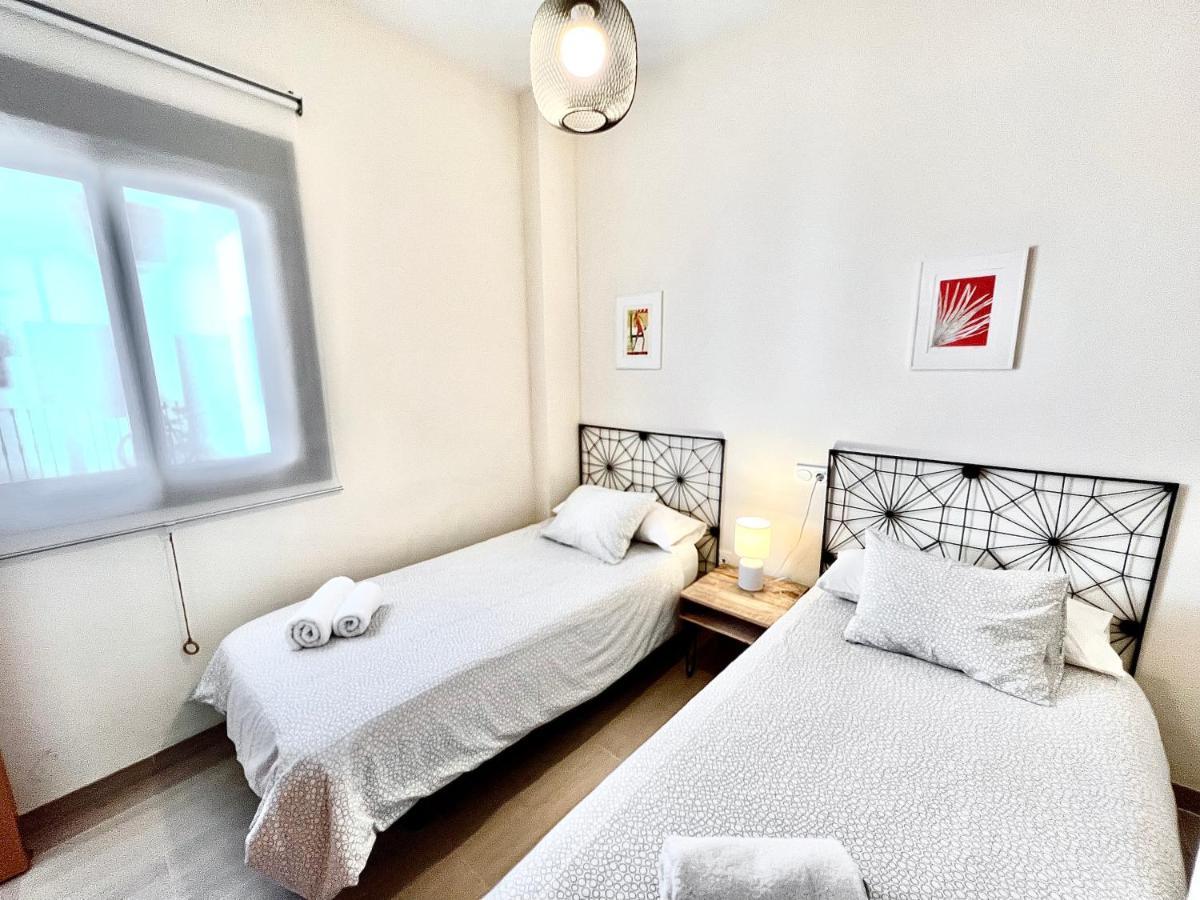 Teodosio Apartment Free Parking & Central Ac Séville Extérieur photo