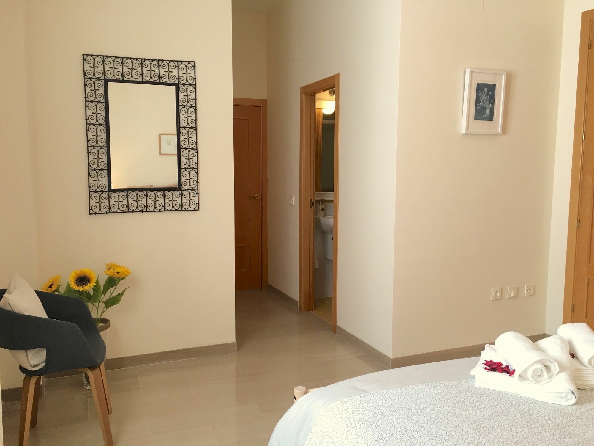 Teodosio Apartment Free Parking & Central Ac Séville Extérieur photo